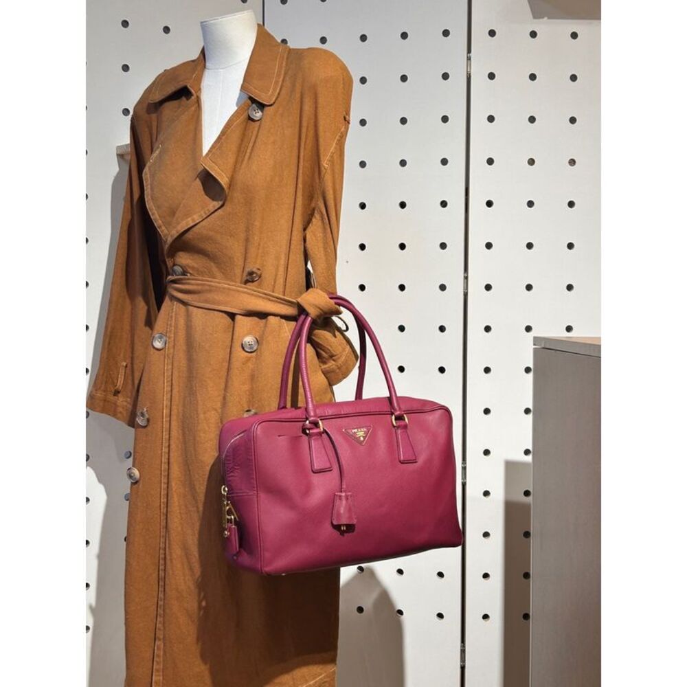 Prada Women Pre-Loved Bag Very Good Condition